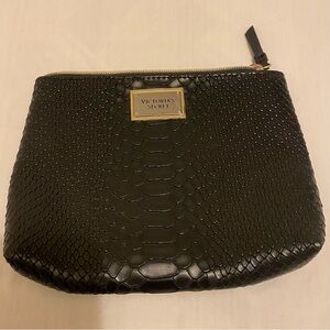 Victoria's Secret Black Faux Snakeskin Clutch Small Bag 6x8”